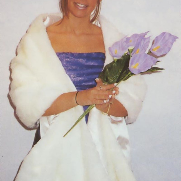 Faux Fur Accessories - Picture 5 of 5